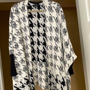WHBM sweater kimono